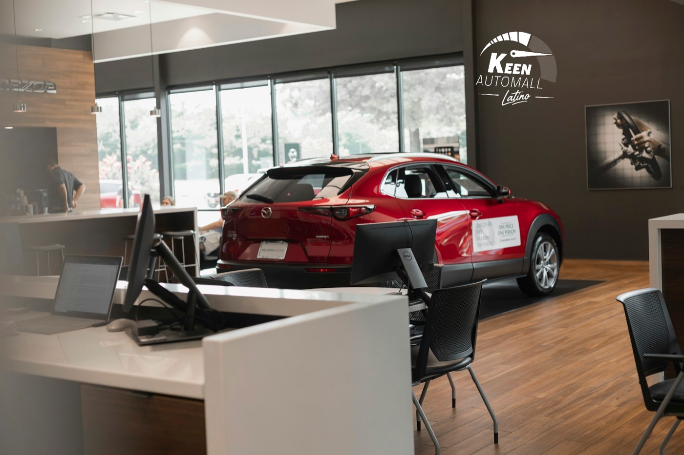 Señalética de showroom de Keen Automall Latino